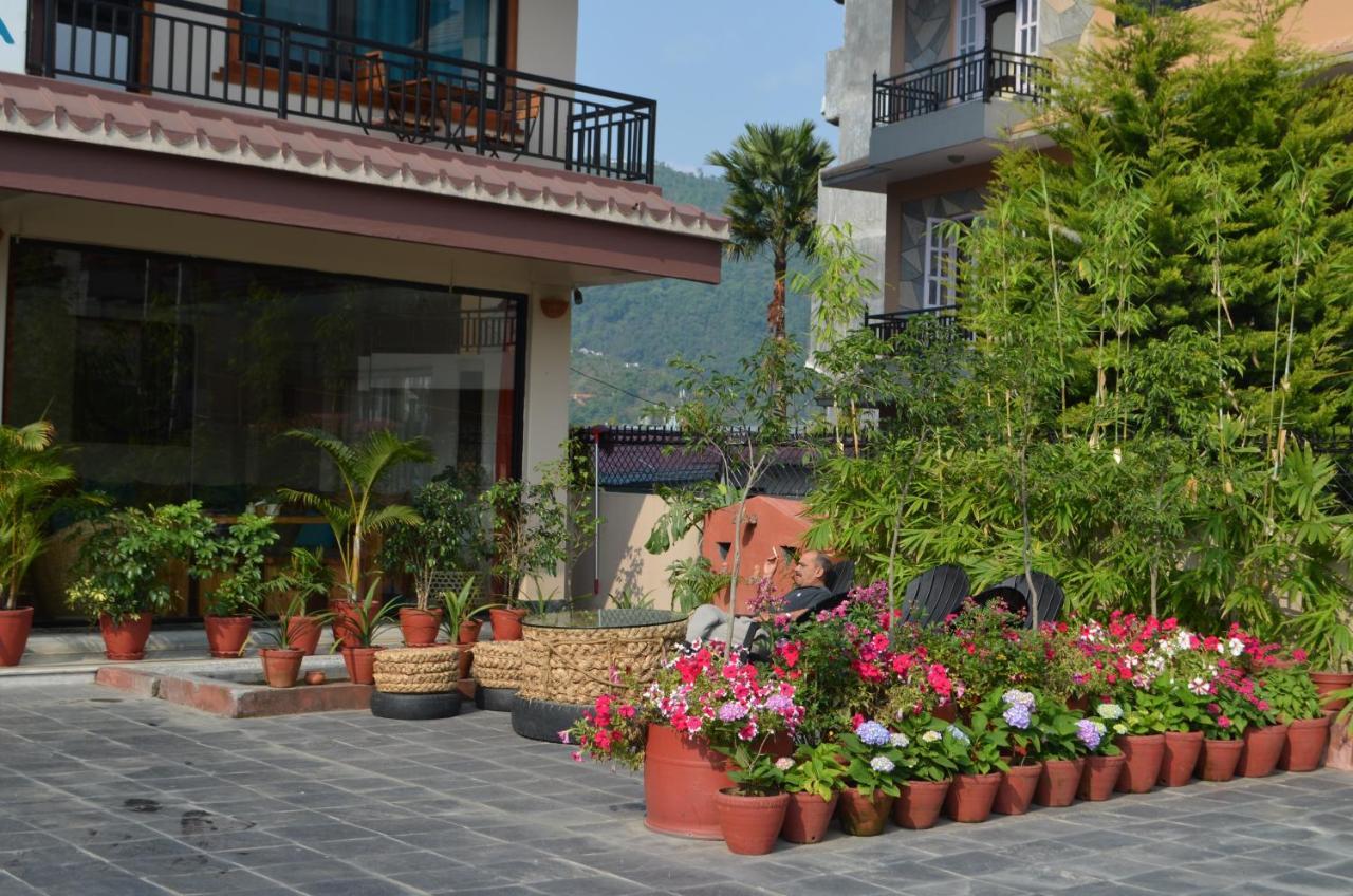 Hotel Karuna Pokhara Luaran gambar
