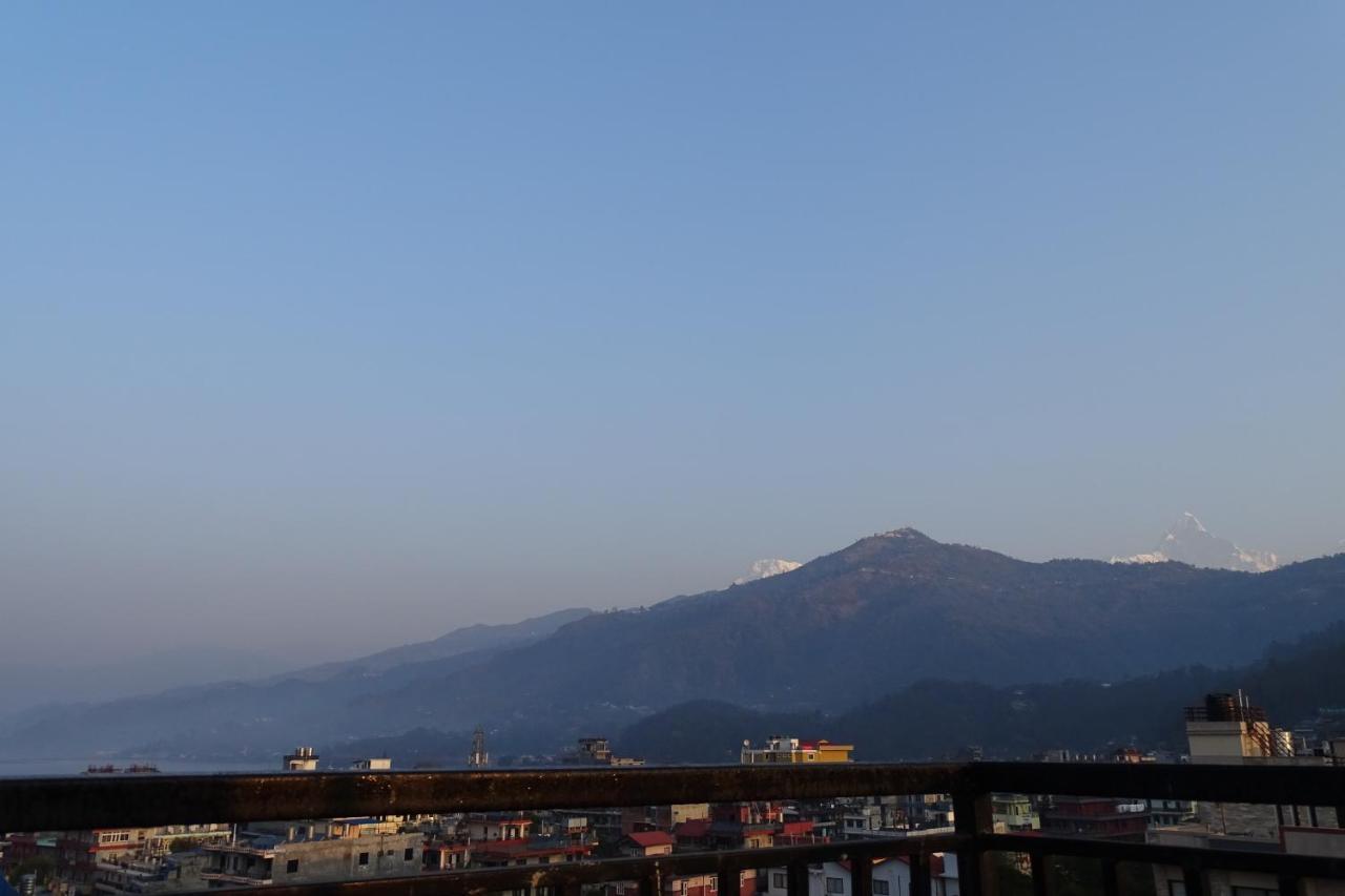 Hotel Karuna Pokhara Luaran gambar