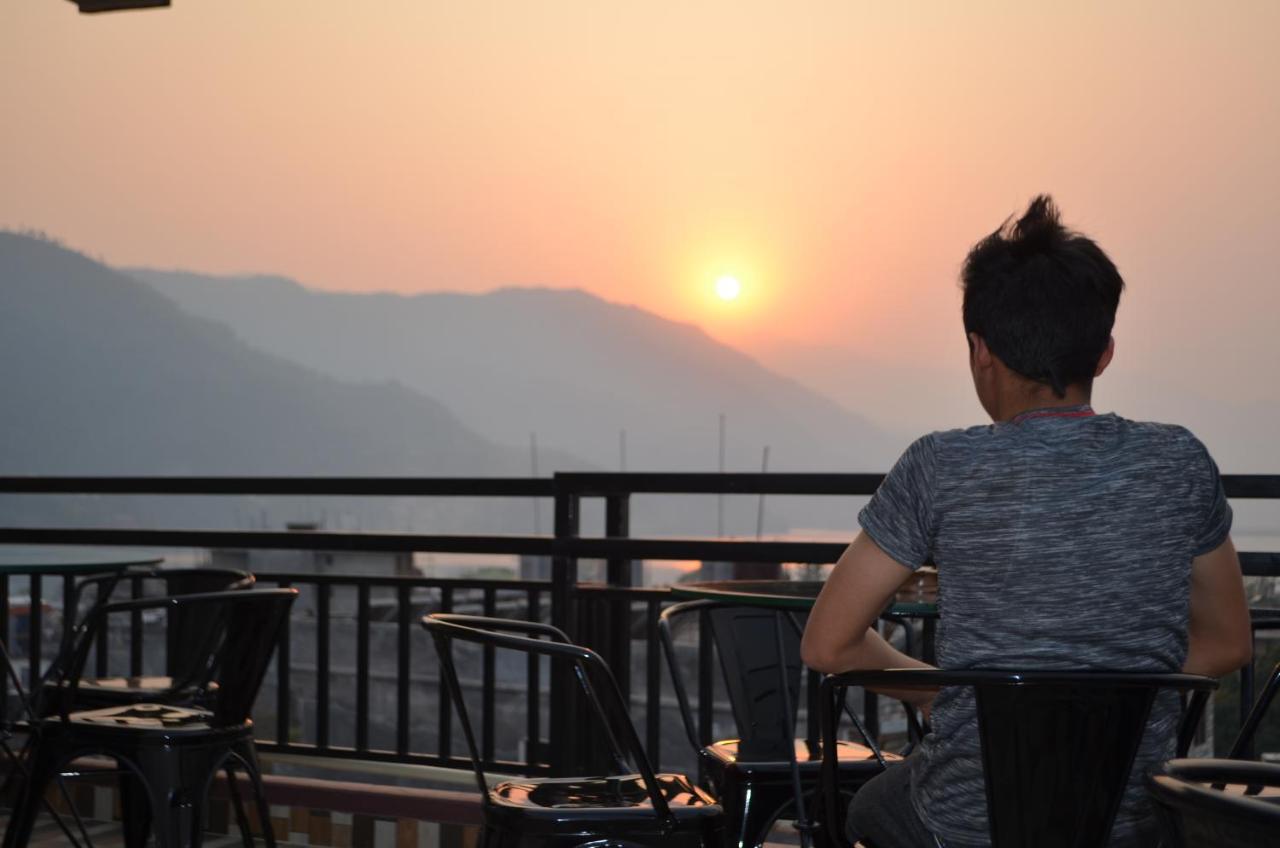 Hotel Karuna Pokhara Luaran gambar